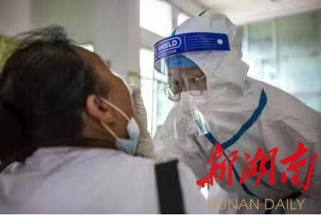 致敬劳动者|bat365官网登录入口:守初心育人才,铸匠心担使命